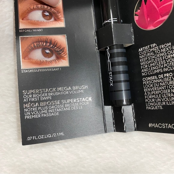MAC Stack Super Stack Mega Brush Mascara Mini - Black - Picture 3 of 3